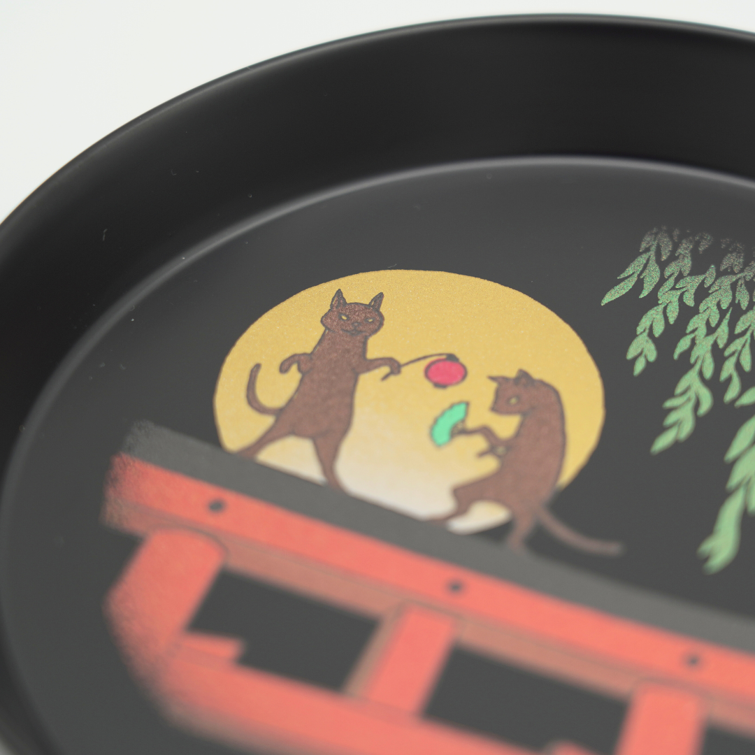 【2026年6月発売予定】 越前漆器プレート〈化け猫〉真塗り｜妖怪 × 伝統工芸│マット・マイヤー