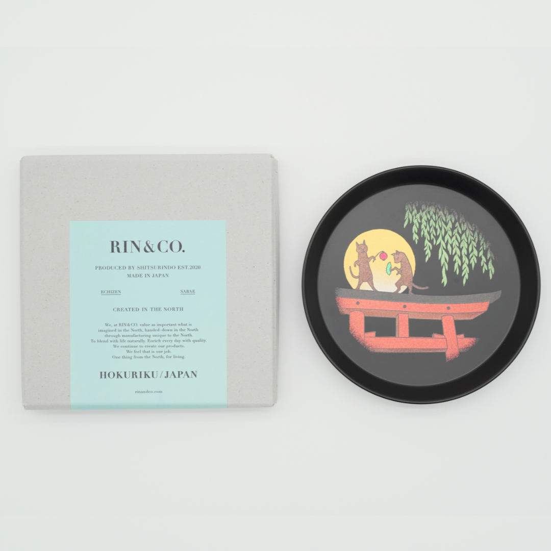 【2026年6月発売予定】 越前漆器プレート〈化け猫〉真塗り｜妖怪 × 伝統工芸│マット・マイヤー